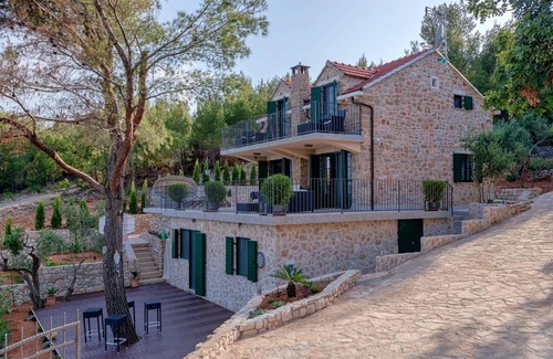 Zavala House | 149 m² House ∙ 3 bedrooms ∙ 8 guests