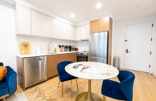 Greenpoint Apartment | 149BK-202 New Condo 1BR in Prime Greenpoint