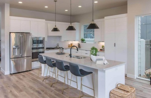 Washington House | 15 Bedroom Super Luxury Home w/Private Pool!