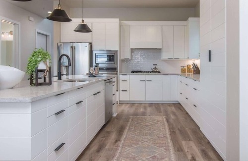 Washington House | 15 Bedroom Super Luxury Home w/Private Pool!