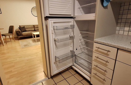 Herzogenrath Apartment | 15 min. from CHIO-Aachen. Lovingly furnished apartment with balcony.