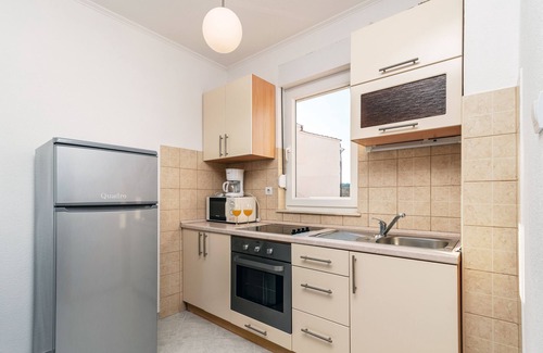 Okrug Gornji Apartment | 15 mins from Split airport 200 meters to beach - walking distance to amenities