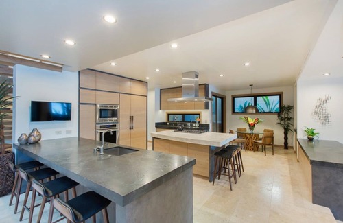 Hawaii Kai House | 15% Off Summer Special! Luxury Oceanfront Estate: Ocean House 4BD