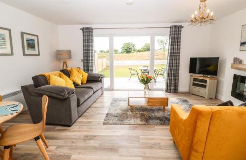 Brynteg House | 15 Parc Delfryn