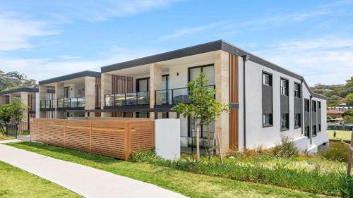 Terrigal House | #15 The Ash Apartments Close To Beach Accom Holidays