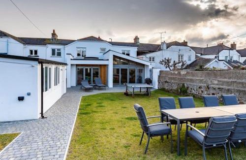 Bude House | 15 The Crescent - Bude Cornwall