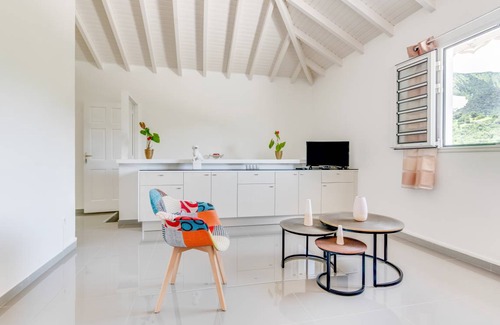 Le Morne-Vert Apartment | 150 m² Apartment ∙ 2 bedrooms ∙ 4 guests