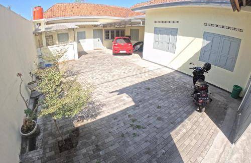 Prambanan House | 150 m² House ∙ 2 bedrooms ∙ 6 guests