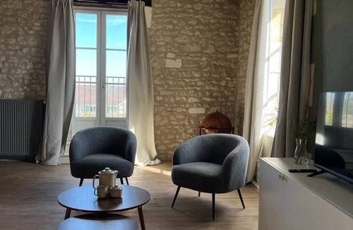 Cherval House | 150 m² House ∙ 2 bedrooms ∙ 6 guests