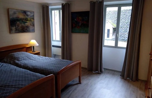 Hautefage House | 150 m² House ∙ 3 bedrooms ∙ 6 guests
