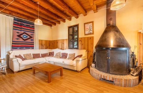 Pinell de Solsones House | 150 m² House ∙ 4 bedrooms ∙ 10 guests