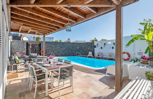 Playa Blanca Villa | 150 m² Villa ∙ 2 bedrooms ∙ 5 guests