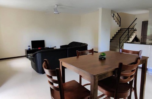 Anse aux Pins Apartment | 152 m² Apartment ∙ 2 bedrooms ∙ 4 guests