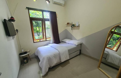 Kalasan House | 152 m² House ∙ 1 bedroom ∙ 2 guests