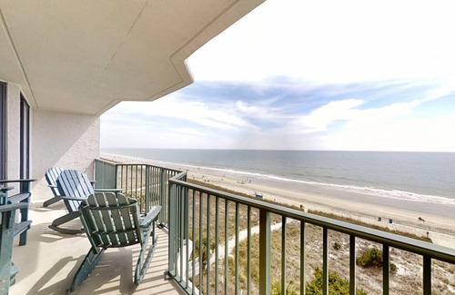 Windy Hill Condo | 153 m² Condo ∙ 4 bedrooms ∙ 9 guests