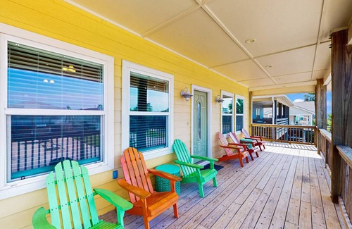 Leeward Sands House | 153 m² House ∙ 3 bedrooms ∙ 10 guests