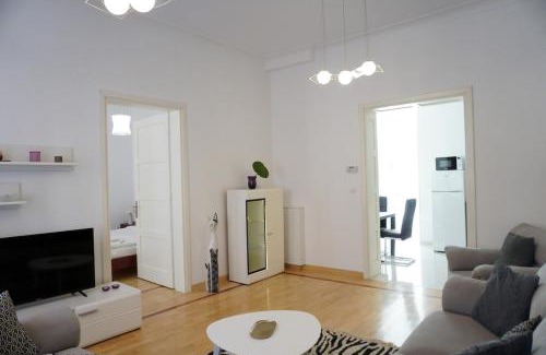 Savamala Apartment | 155sqm 4 BDR NEW Wake up in Belgrade for 9