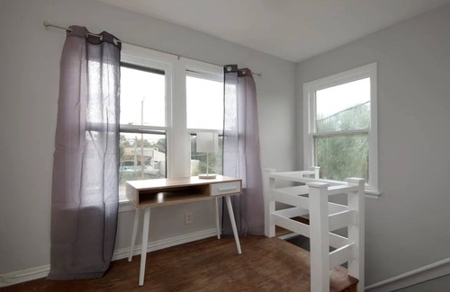Old Southeast House | 158 B Homey House By CCFLR