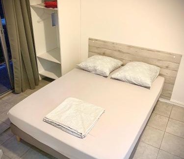 Bron Apartment | 15D Vinatier Grange Blanche Bron Essarts