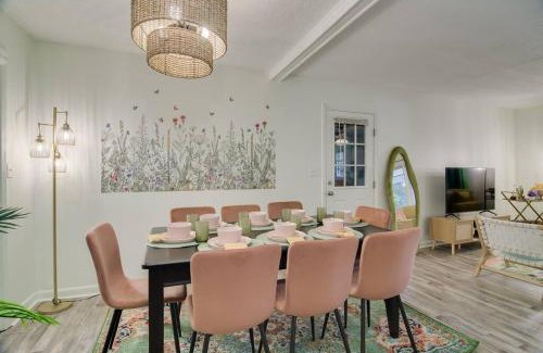 Augusta House | 15mins AU & Golf: 4bd - Eclectic - BBQ Grill - Alluring Stay