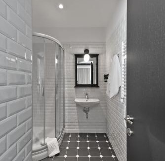 Old Town Hotel | 15th Avenue