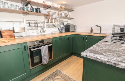 Mylor Churchtown Cottage | 16 Arwenack Street