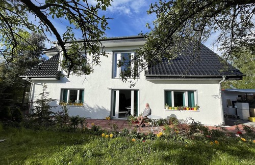 Lindenberg Apartment | 16 Km v. Berlin-Zentrum family apartment in new villa for 3 persons