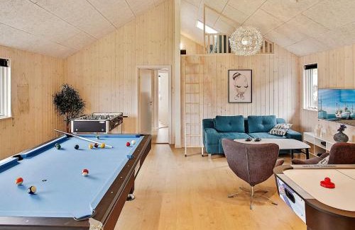Vejby House | 16 person holiday home in Vejby