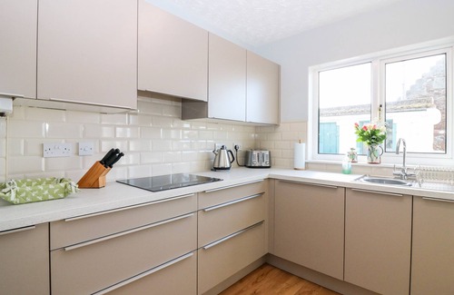 Crail Cottage | 16 WESTGATE SOUTH, family friendly, country holiday cottage in Crail