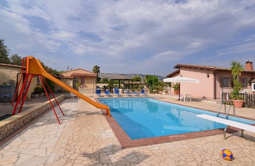 Solarino House | 160 m² House ∙ 3 bedrooms ∙ 6 guests