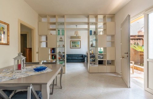 Ficarazzi House | 160 m² House ∙ 4 bedrooms ∙ 9 guests