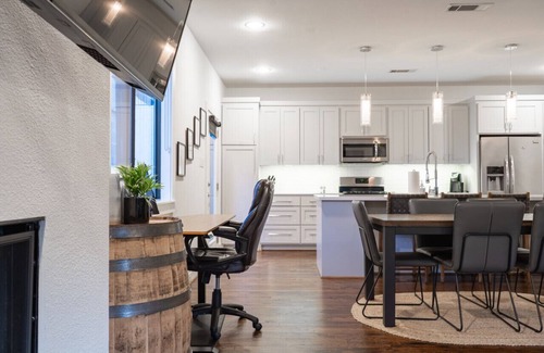 Lower Greenville House | 1614 Mary st · ?The Hidden Gem? (Lowe · Lower Greenville Gem - Walking Distance!