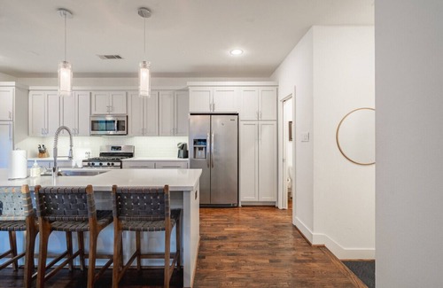 Lower Greenville House | 1614 Mary st · ?The Hidden Gem? (Lowe · Lower Greenville Gem - Walking Distance!