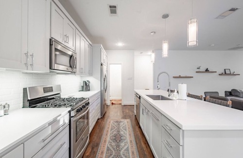 Lower Greenville House | 1614 Mary st · ?The Hidden Gem? (Lowe · Lower Greenville Gem - Walking Distance!