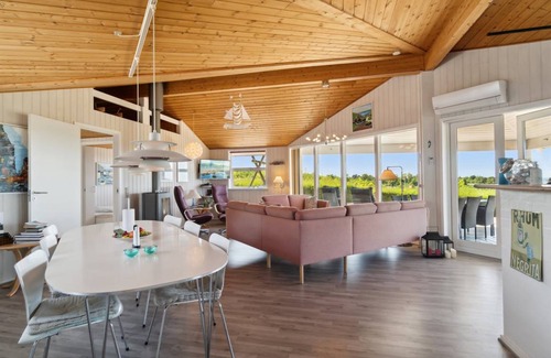 Bønnerup Strand House | 163 m² House ∙ 4 bedrooms ∙ 10 guests