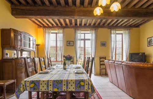 Montceau-et-Echarnant Cottage | 164 m² Cabin ∙ 4 bedrooms ∙ 9 guests