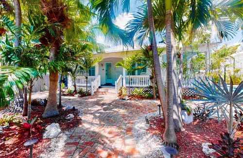Old Town Condo | 167 m² Condo ∙ 2 bedrooms ∙ 6 guests