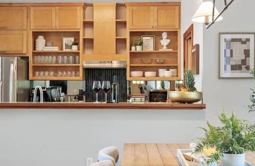 Travis Heights House | 167 m² House ∙ 1 bedroom ∙ 15 guests