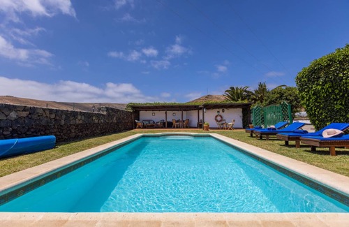 Los Valles Cottage | 170 m² Cottage ∙ 3 bedrooms ∙ 6 guests