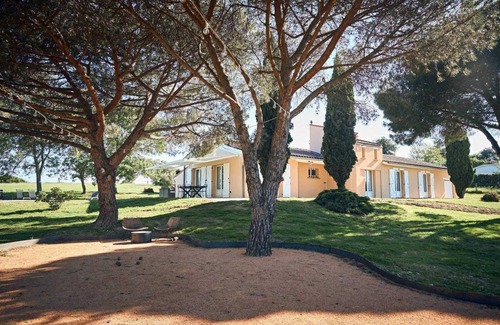 Flourens House | 170 m² Gîte ∙ 4 bedrooms ∙ 11 guests