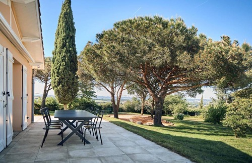 Flourens House | 170 m² Gîte ∙ 4 bedrooms ∙ 11 guests