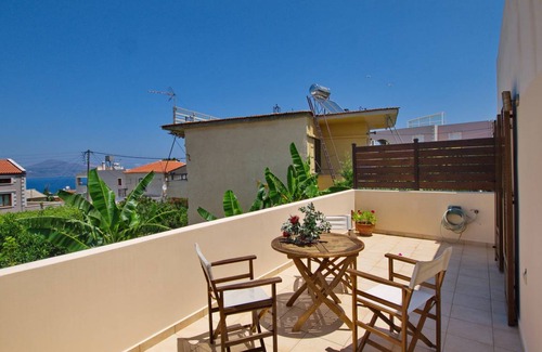 Plaka Villa | 170 m² Villa ∙ 3 bedrooms ∙ 7 guests