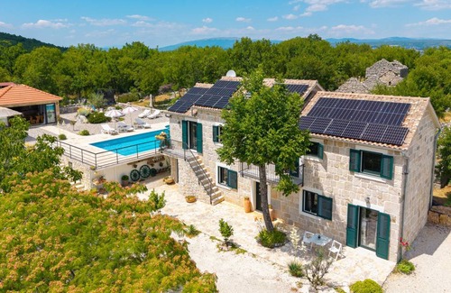 Zmijavci Villa | 170 m² Villa ∙ 4 bedrooms ∙ 8 guests