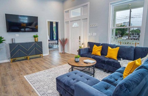 Near East Side House | 172 m² House ∙ 4 bedrooms ∙ 12 guests