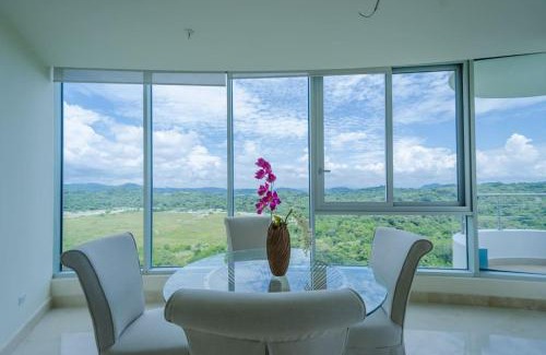 Playa Bonita Village Apartment | 17J Beautiful Jungle Views in Beachfront Resort