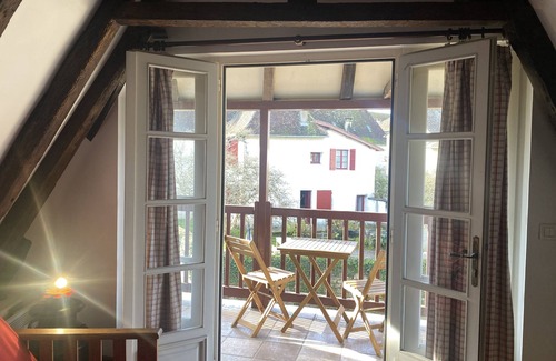 Salies-de-Bearn House | 17TH CENTURY TOWNHOUSE IN THE HEART OF THE BASQUE