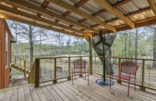 Kiln Cabin | 18 acres with 2 ponds. Cozy 3 bedroom family friendly retreat.