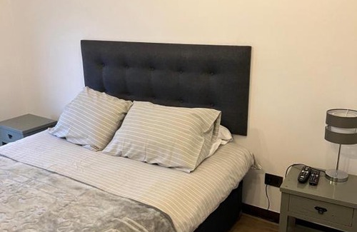 Vitacura Apartment | 18 ,Costado Clinica las Condes, 5 personas