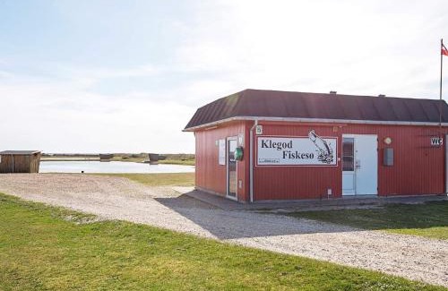Klegod Strand House | 18 person holiday home in Ringkøbing