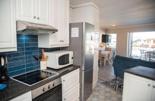 Waterfront Apartment | 18 Quay West, Waterfront